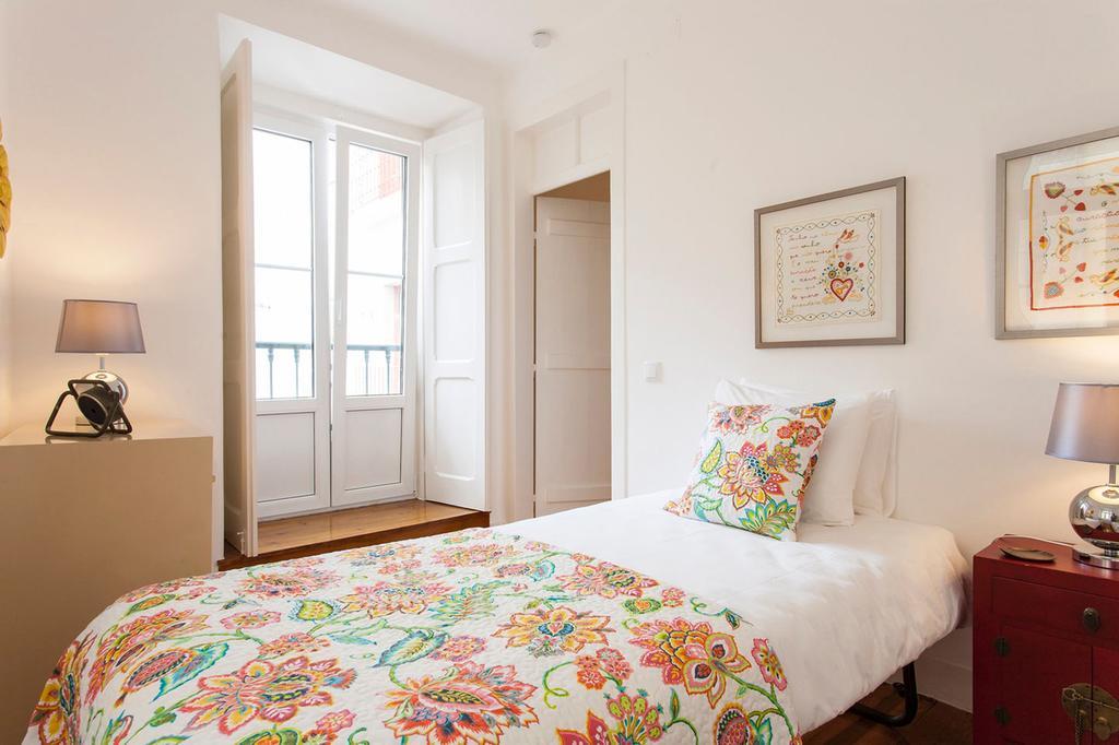 Charming Apartment In Alfama Lisboa Oda fotoğraf